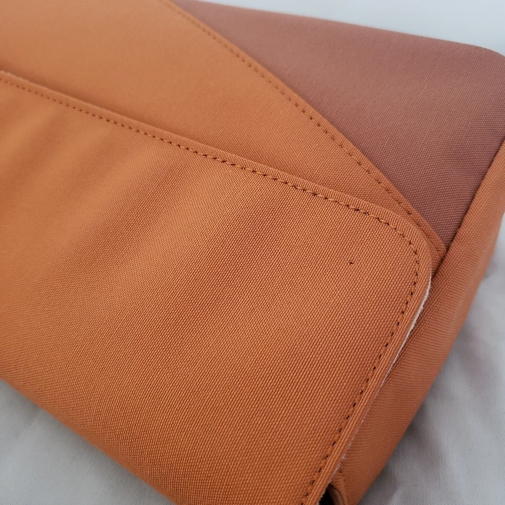 Tomtoc Versatile-A0203 Switch Daily Bag NWT